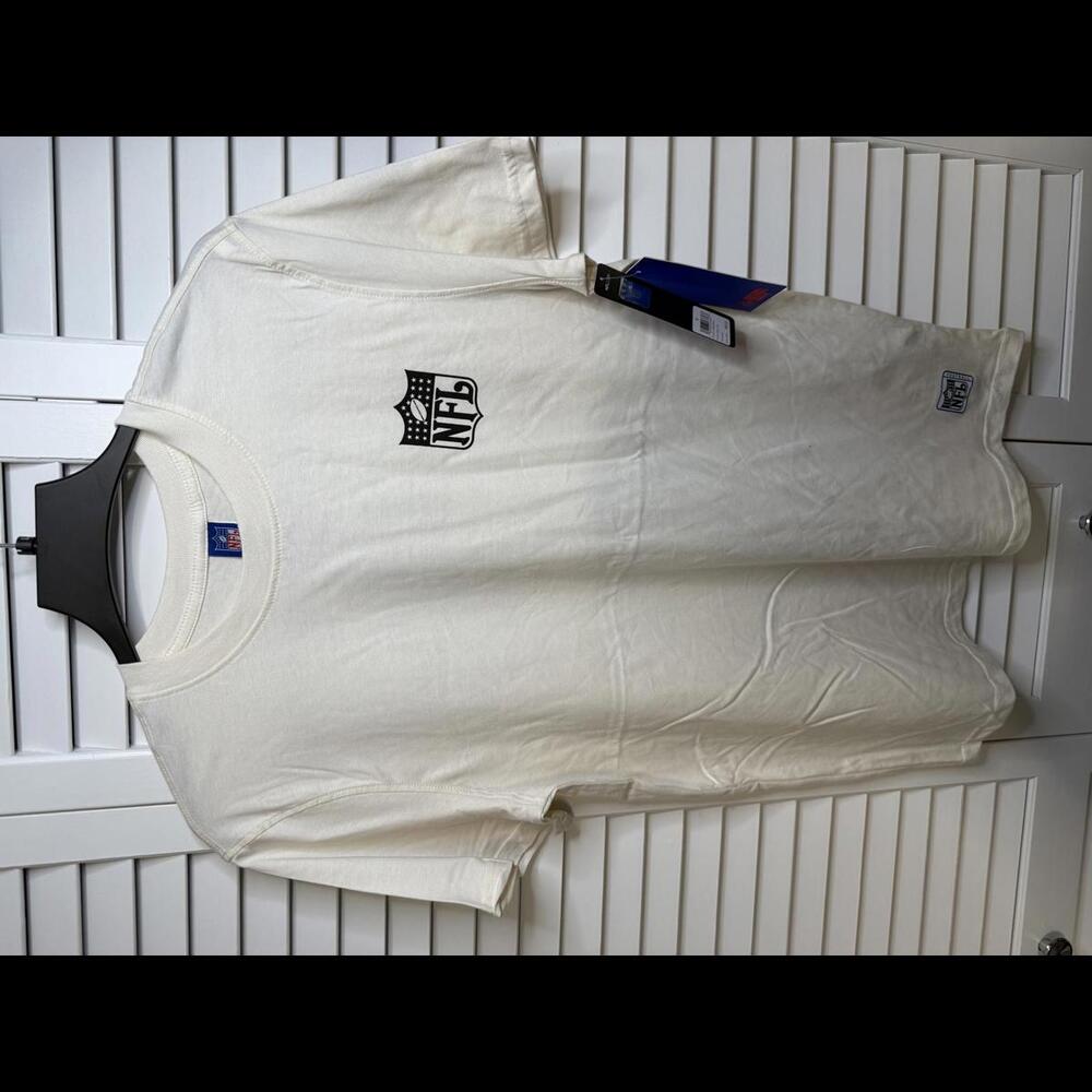 NFL Classic Teams Logo T-Shirt - Beige -NWT - Medium